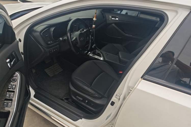 Used Kia K5 2015 2.0L Automatic LUX Driver Seat
