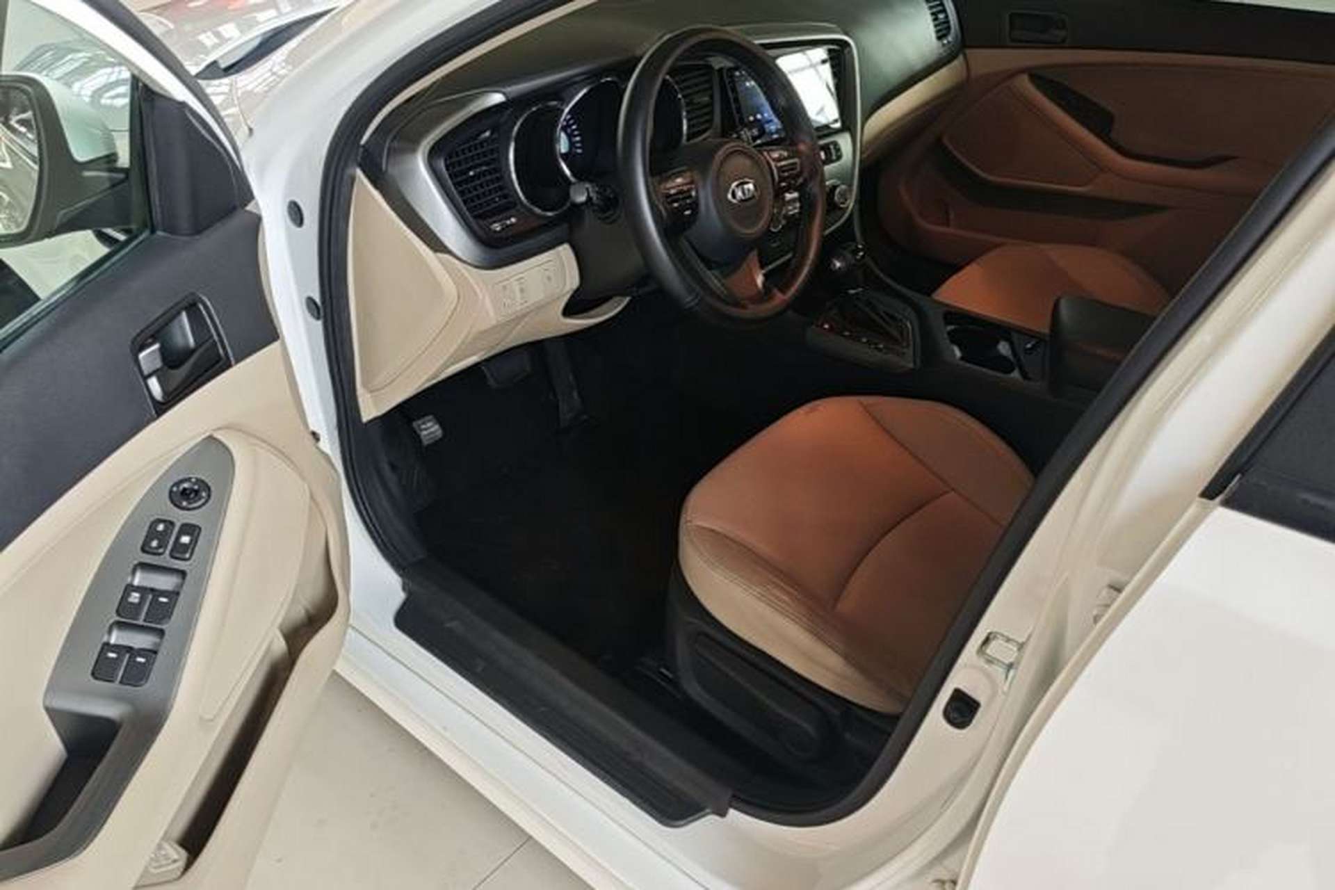 Used Kia K5 2015 2.0L Automatic GL Driver Seat