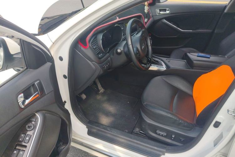 Used Kia K5 2015 2.0L Automatic LUX Driver Seat