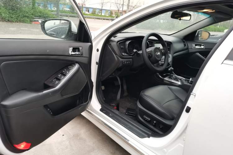 Used Kia K5 2015 2.0L Automatic LUX Driver Seat
