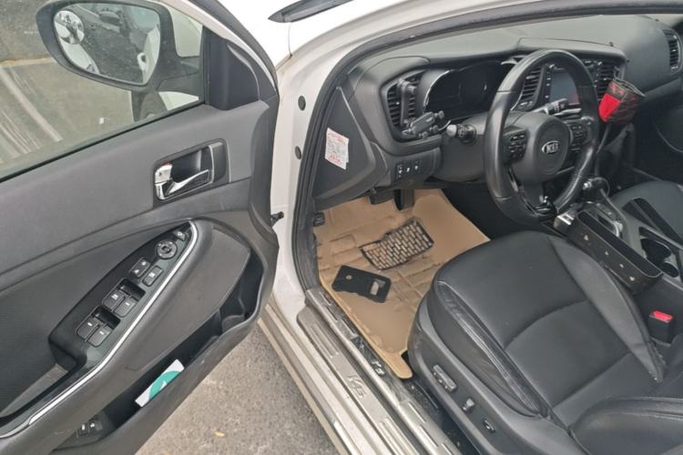 Used Kia K5 2015 2.0L Automatic Special Driver Seat