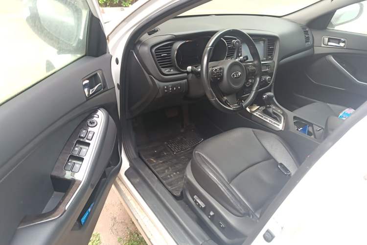 Used Kia K5 2015 2.0L Automatic LUX