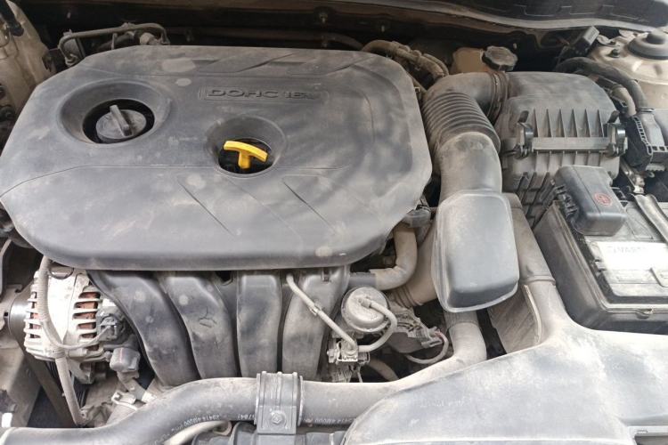 Used Kia K5 2015 2.0L Automatic LUX Engine Bay