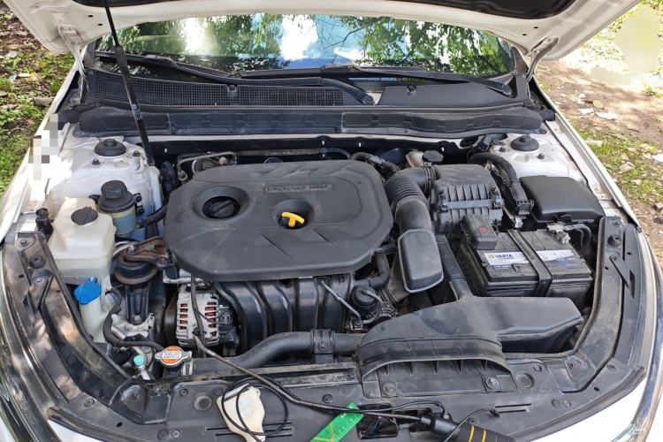 Used Kia K5 2015 2.0L Automatic LUX Engine Bay