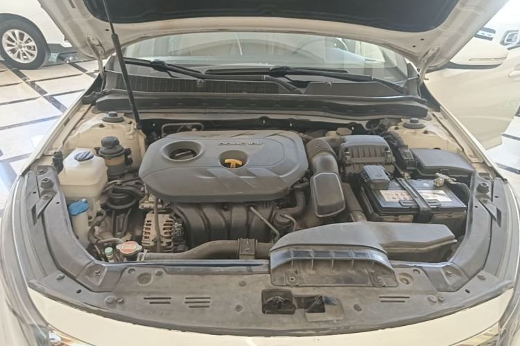 Used Kia K5 2015 2.0L Automatic GL Engine Bay