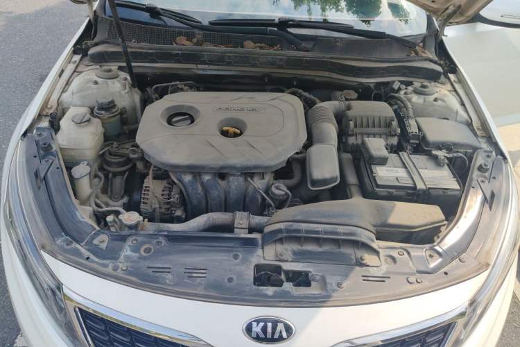 Used Kia K5 2015 2.0L Automatic LUX Engine Bay