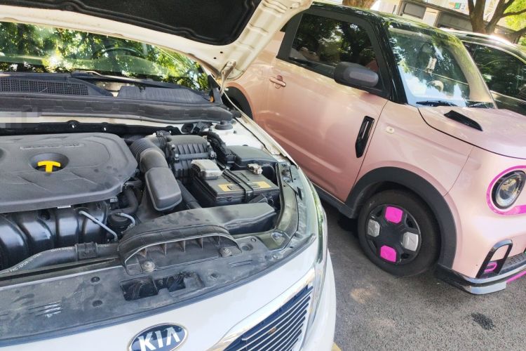 Used Kia K5 2015 2.0L Automatic LUX Engine Bay Left