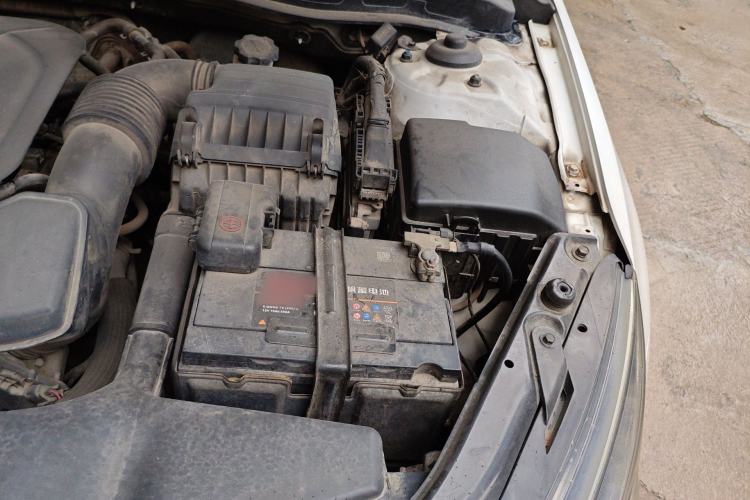 Used Kia K5 2015 2.0L Automatic LUX Engine Bay Left