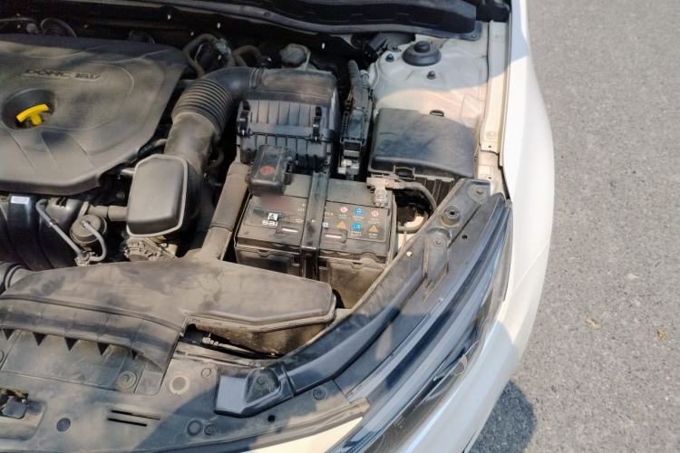 Used Kia K5 2015 2.0L Automatic LUX Engine Bay Left