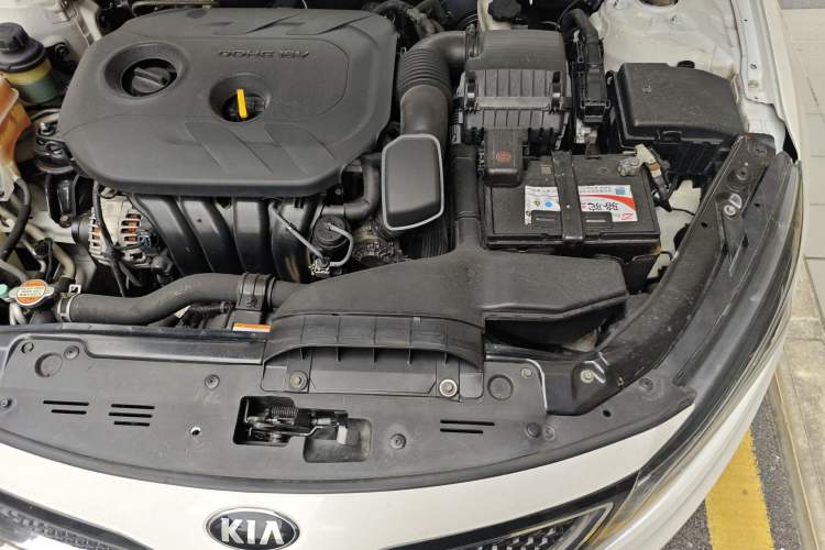 Used Kia K5 2015 2.0L Automatic GL Engine Bay Left