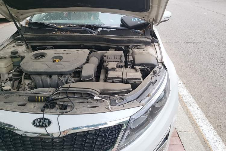 Used Kia K5 2015 2.0L Automatic LUX Engine Bay Left