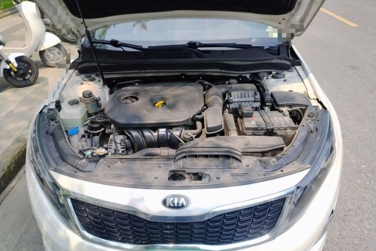 Used Kia K5 2015 2.0L Automatic LUX Engine Bay