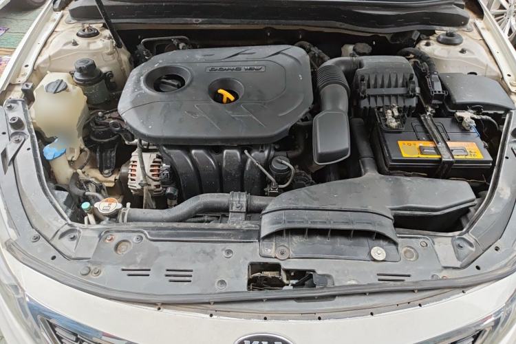 Used Kia K5 2015 2.0L Automatic LUX Engine Bay