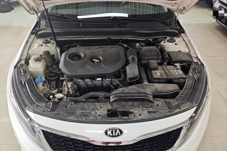 Used Kia K5 2015 2.0L Automatic LUX Engine Bay