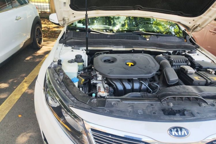 Used Kia K5 2015 2.0L Automatic LUX Engine Bay Right
