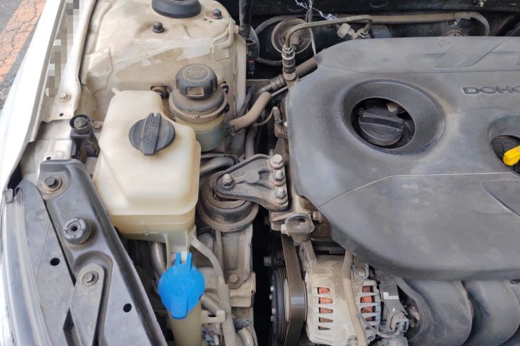 Used Kia K5 2015 2.0L Automatic GL Engine Bay Right