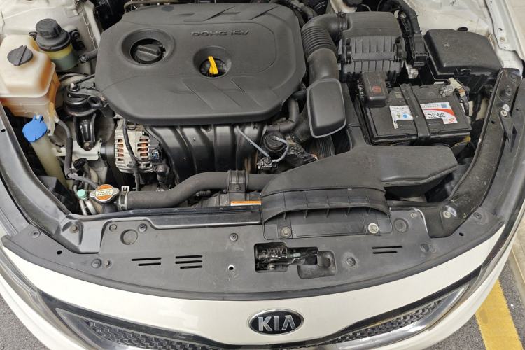 Used Kia K5 2015 2.0L Automatic GL Engine Bay