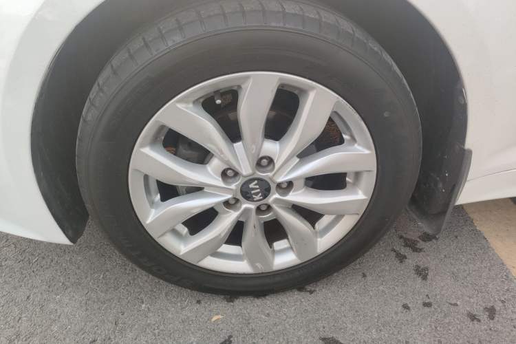 Used Kia K5 2015 2.0L Automatic GLS Exterior 4