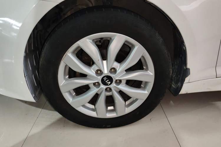Used Kia K5 2015 2.0L Automatic GLS Exterior 7