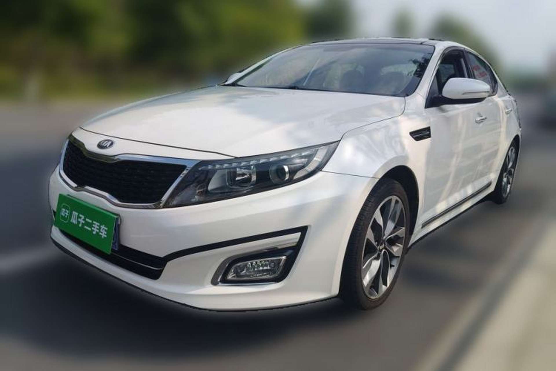 Used Kia K5 2015 2.0L Automatic LUX Front Left 45 Deg