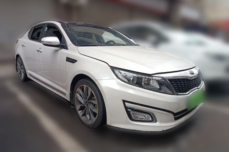 Used Kia K5 2015 2.0L Automatic LUX Front Right 45 Deg