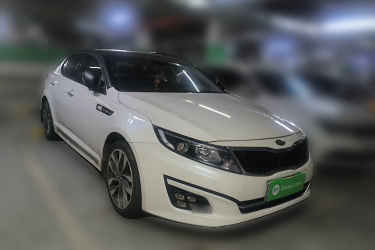 Used Kia K5 2015 2.0L Automatic LUX Front Right 45 Deg