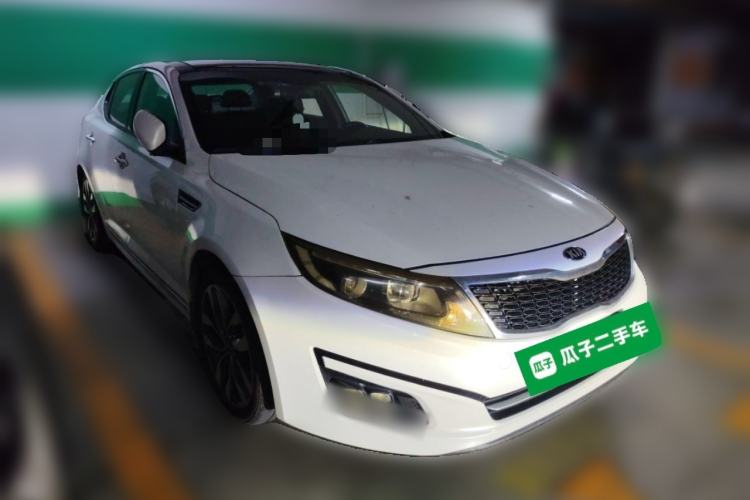 Used Kia K5 2015 2.0L Automatic LUX Front Right 45 Deg