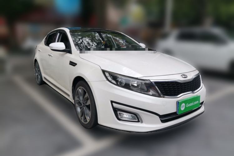 Used Kia K5 2015 2.0L Automatic LUX Front Right 45 Deg