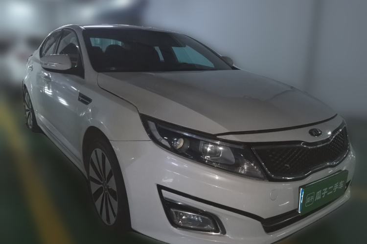 Used Kia K5 2015 2.0L Automatic GL Front Right 45 Deg