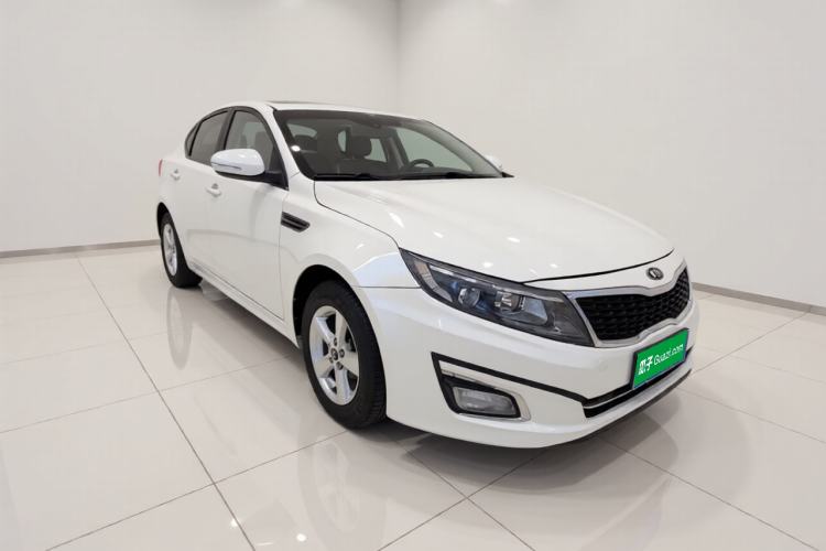 Used Kia K5 2015 2.0L Automatic GL Front Right 45 Deg