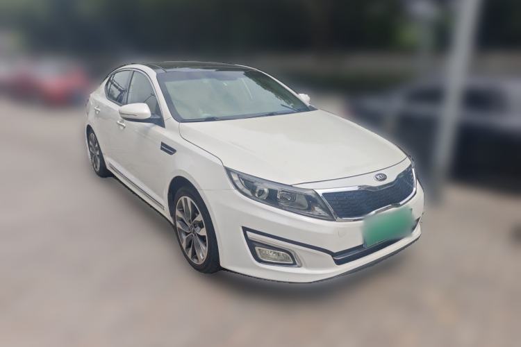 Used Kia K5 2015 2.0L Automatic LUX Front Right 45 Deg