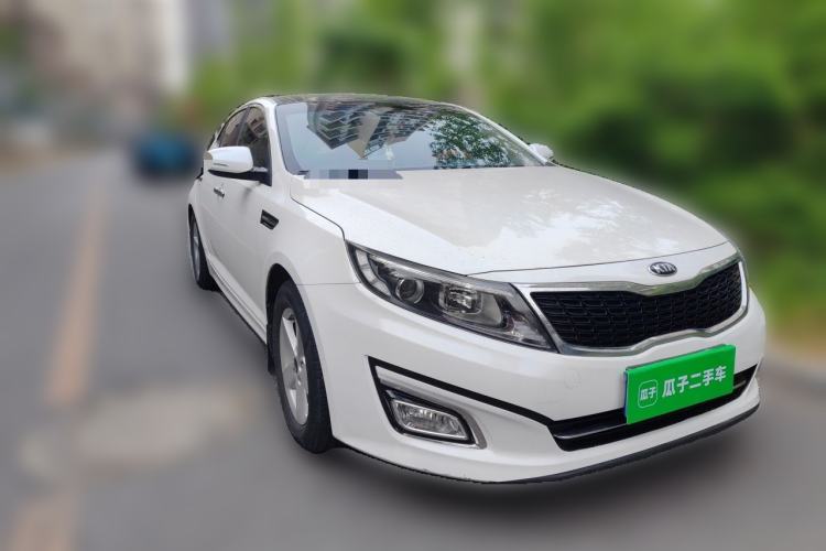 Used Kia K5 2015 2.0L Automatic GL Front Right 45 Deg