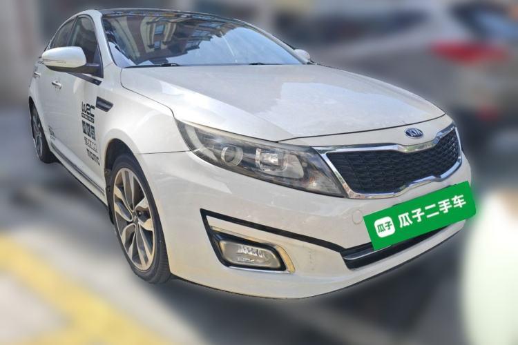 Used Kia K5 2015 2.0L Automatic LUX Front Right 45 Deg