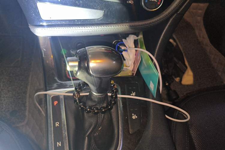 Used Kia K5 2015 2.0L Automatic LUX Gear Lever