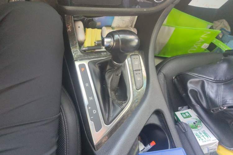 Used Kia K5 2015 2.0L Automatic LUX Gear Lever