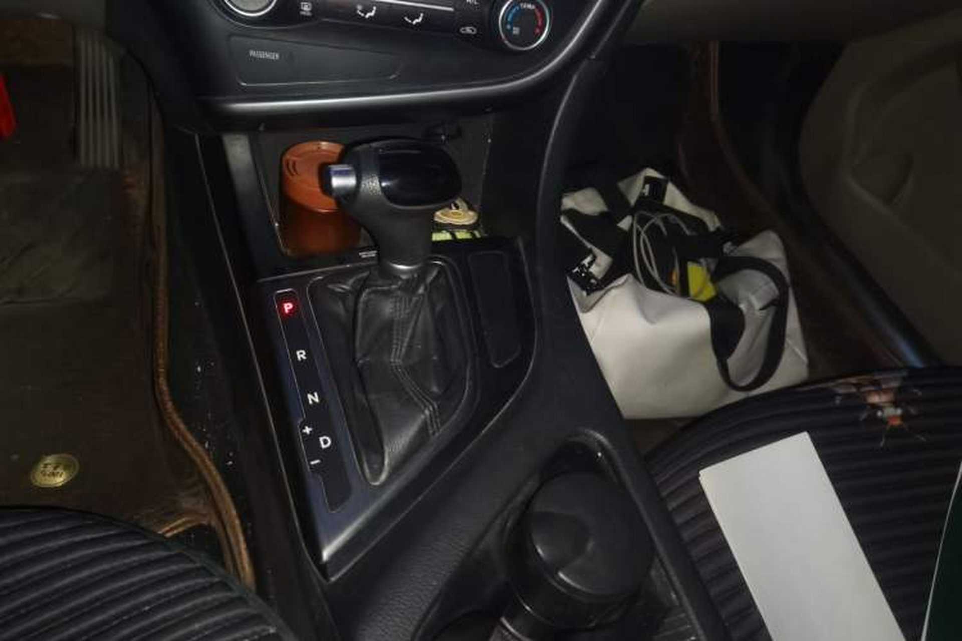 Used Kia K5 2015 2.0L Automatic GL Gear Lever