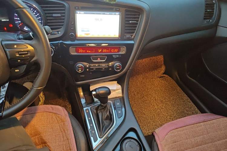 Used Kia K5 2015 2.0L Automatic LUX Gear Lever