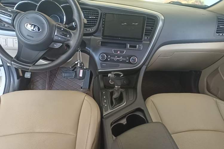 Used Kia K5 2015 2.0L Automatic GL Gear Lever
