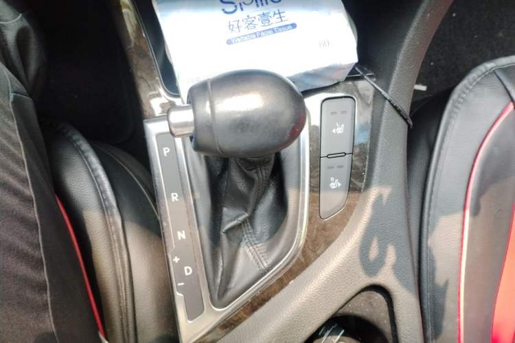 Used Kia K5 2015 2.0L Automatic LUX Gear Lever