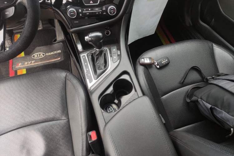 Used Kia K5 2015 2.0L Automatic LUX Gear Lever