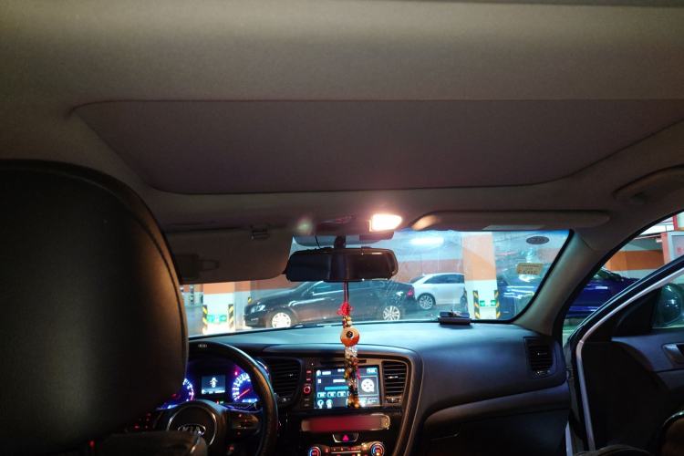 Used Kia K5 2015 2.0L Automatic LUX Headliner