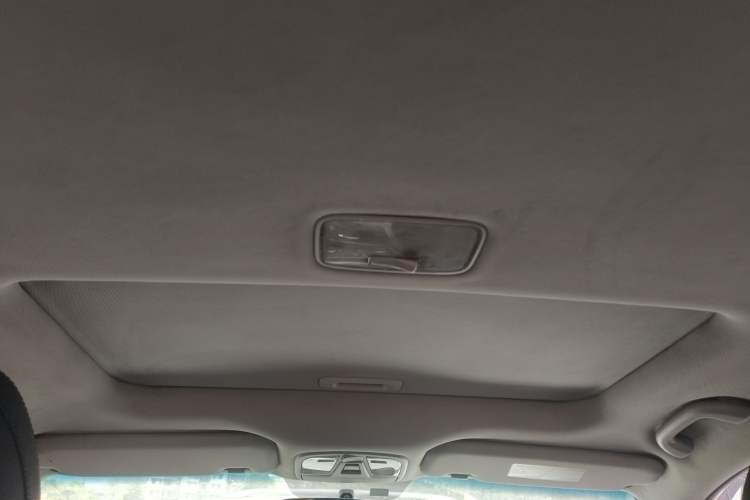 Used Kia K5 2015 2.0L Automatic GLS Headliner