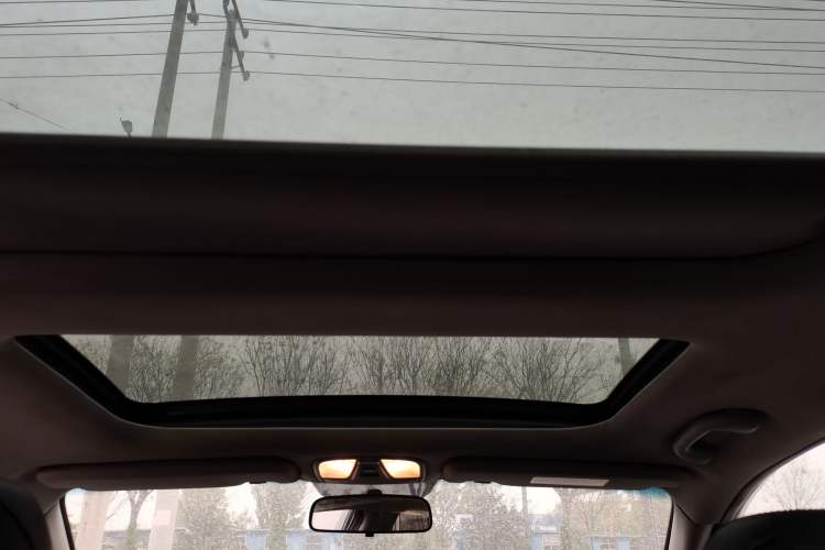 Used Kia K5 2015 2.0L Automatic LUX Headliner