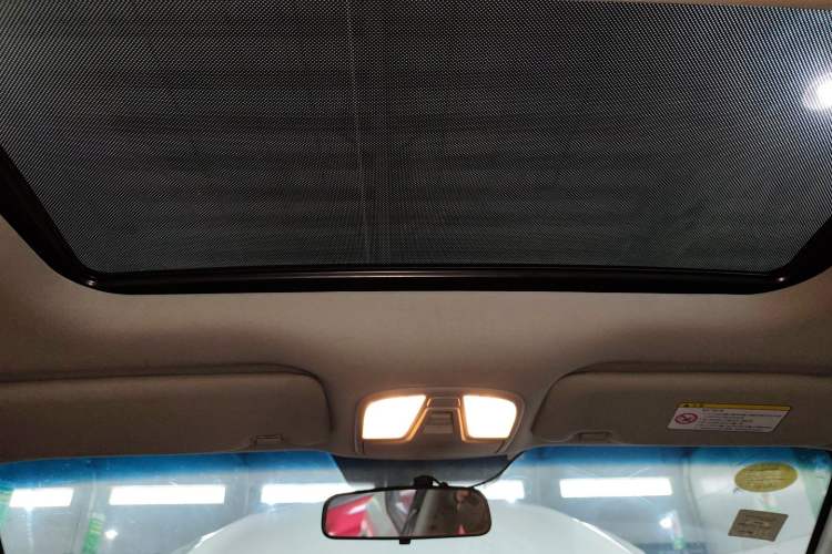 Used Kia K5 2015 2.0L Automatic GLS Headliner