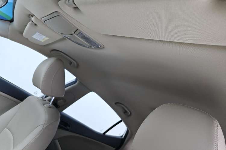 Used Kia K5 2015 2.0L Automatic GL Headliner