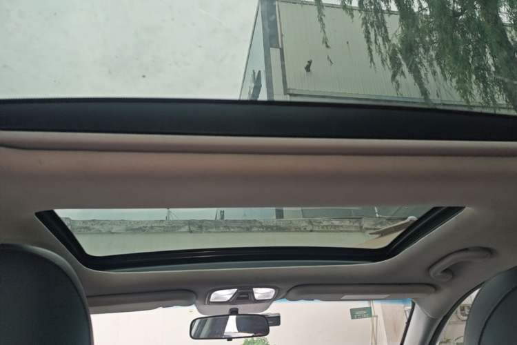 Used Kia K5 2015 2.0L Automatic Special Headliner