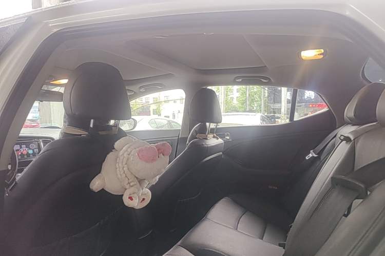 Used Kia K5 2015 2.0L Automatic LUX Headliner