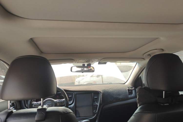 Used Kia K5 2015 2.0L Automatic Special Headliner
