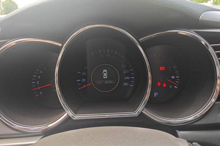 Used Kia K5 2015 2.0L Automatic GL Instrument Cluster