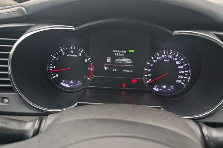 Used Kia K5 2015 2.0L Automatic Special Instrument Cluster